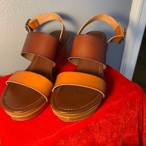 Size 9 American Eagle Wedge